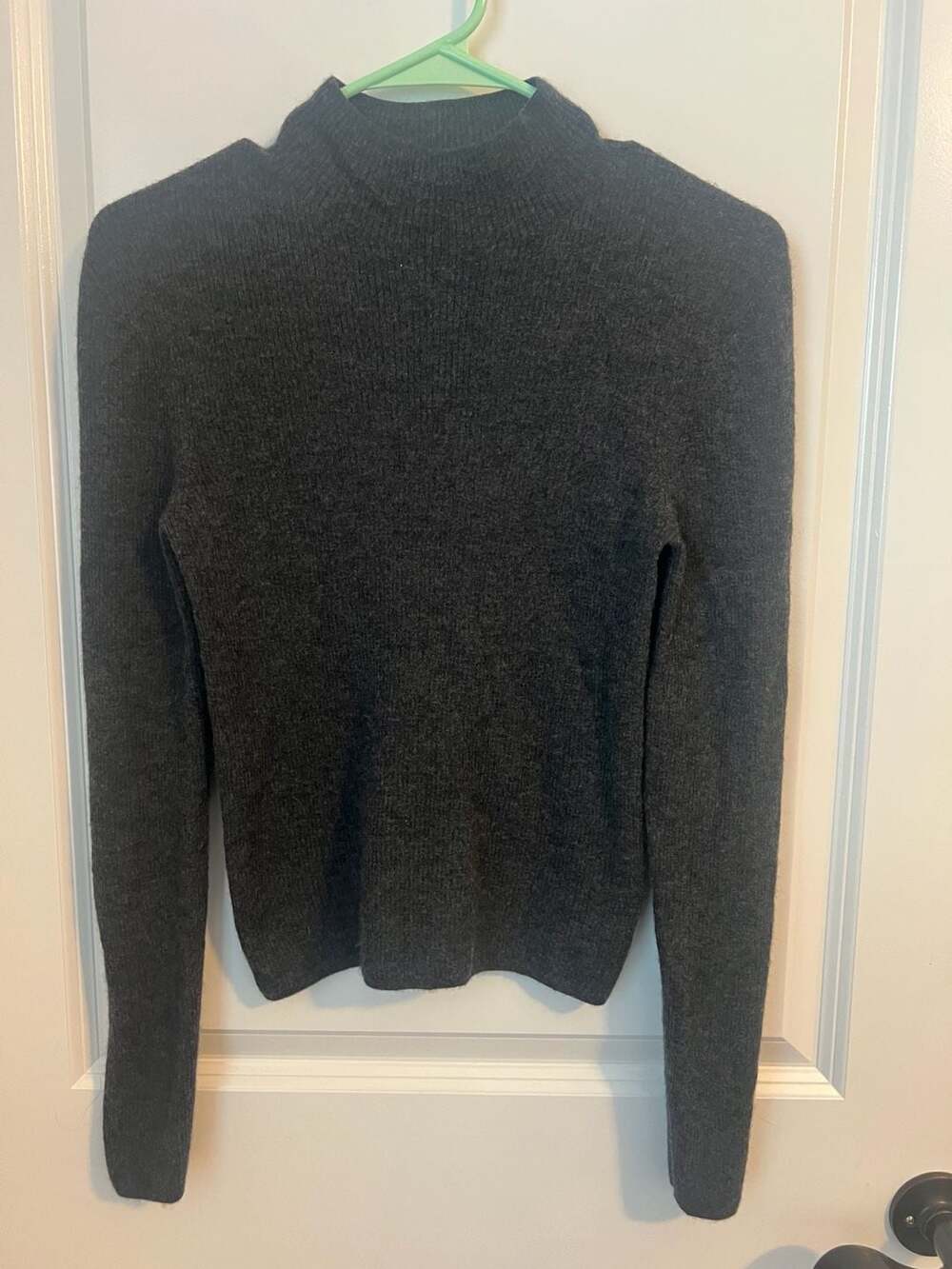 Quince 100% Mongolian Cashmere Mock Neck Sweater